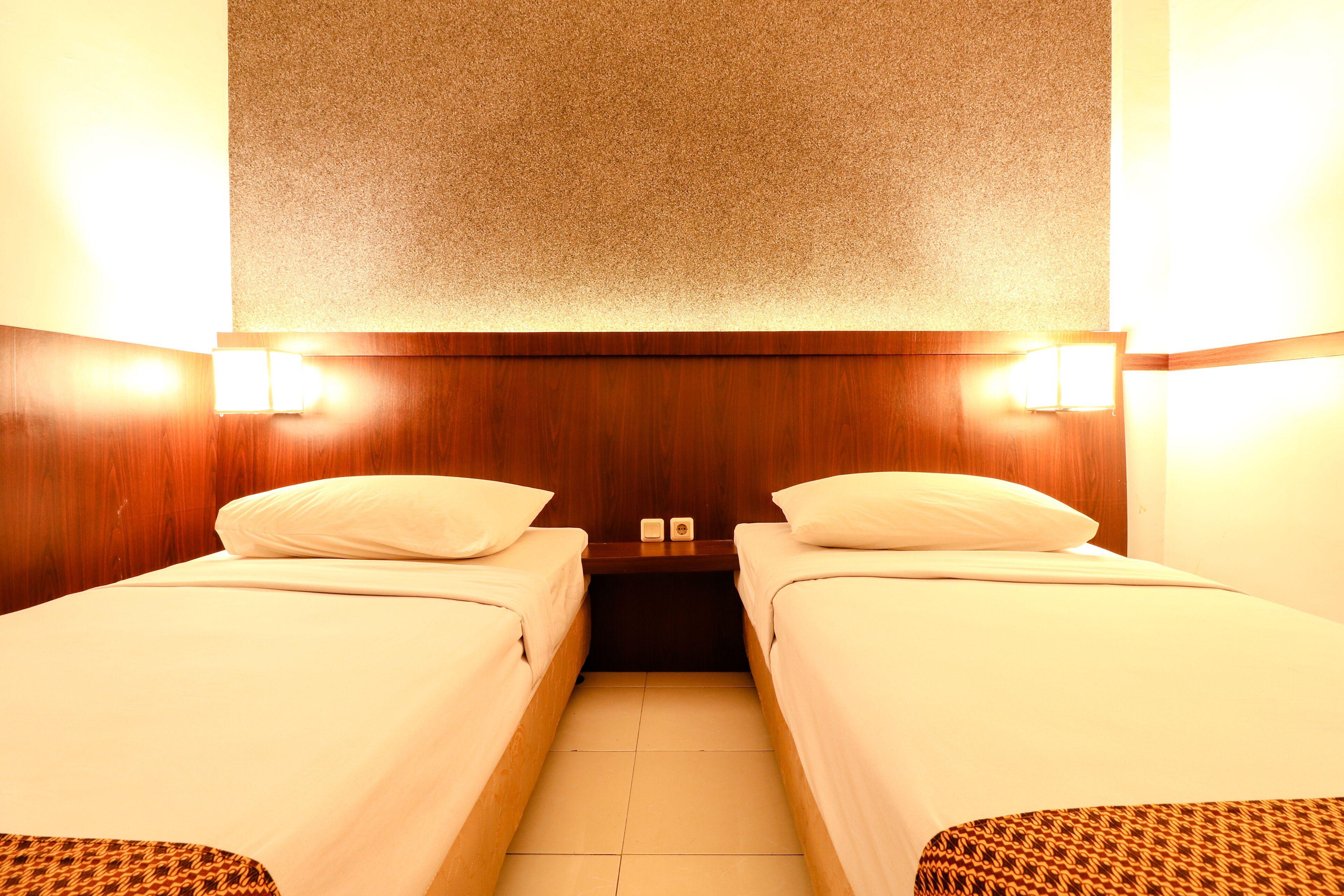 Twin Room,1732719969:JPEG